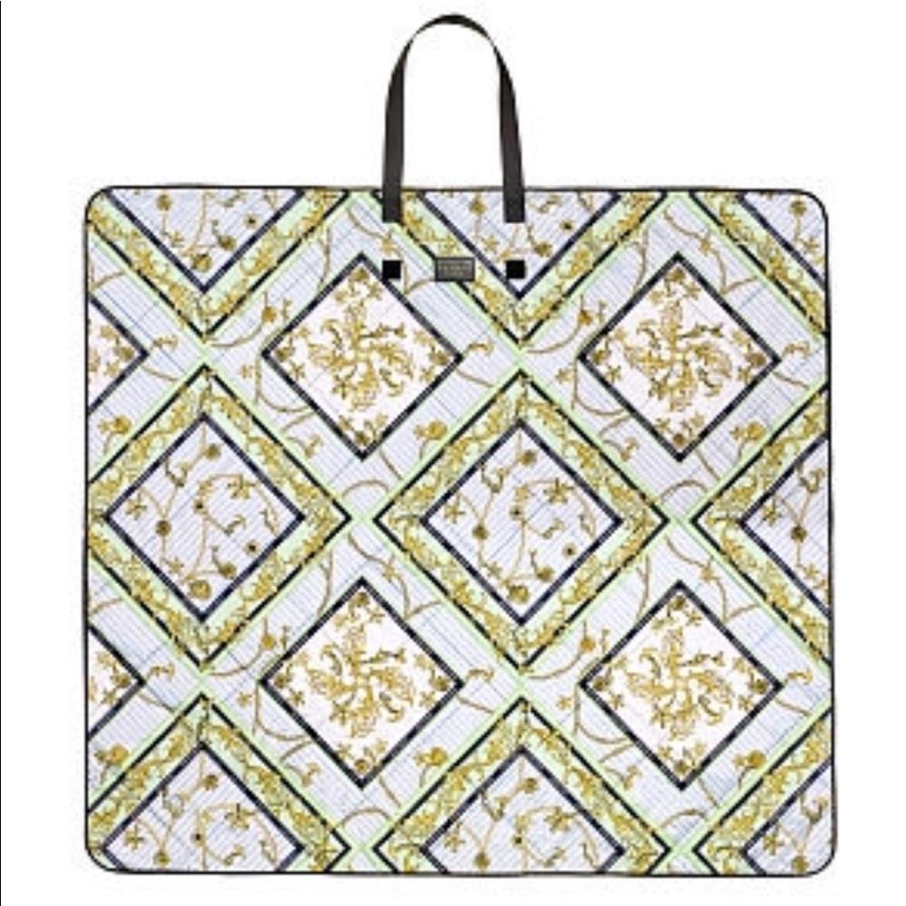 VS outdoor blanket! New! Tote not included.